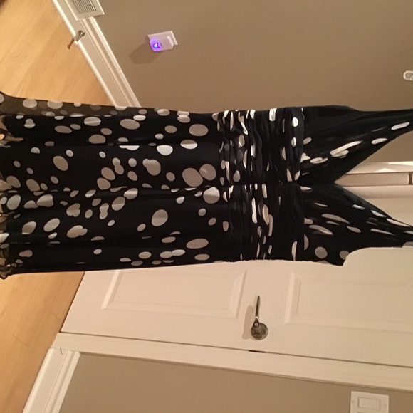 Evening dress - Picture 2 of 2